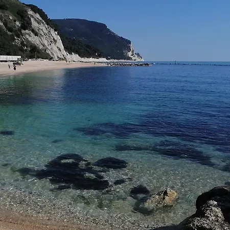 ゲストハウス Nel Conero 3*